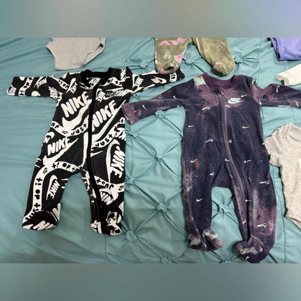 Newborn Nike 7 Piece Bundle - Picture 7 of 7